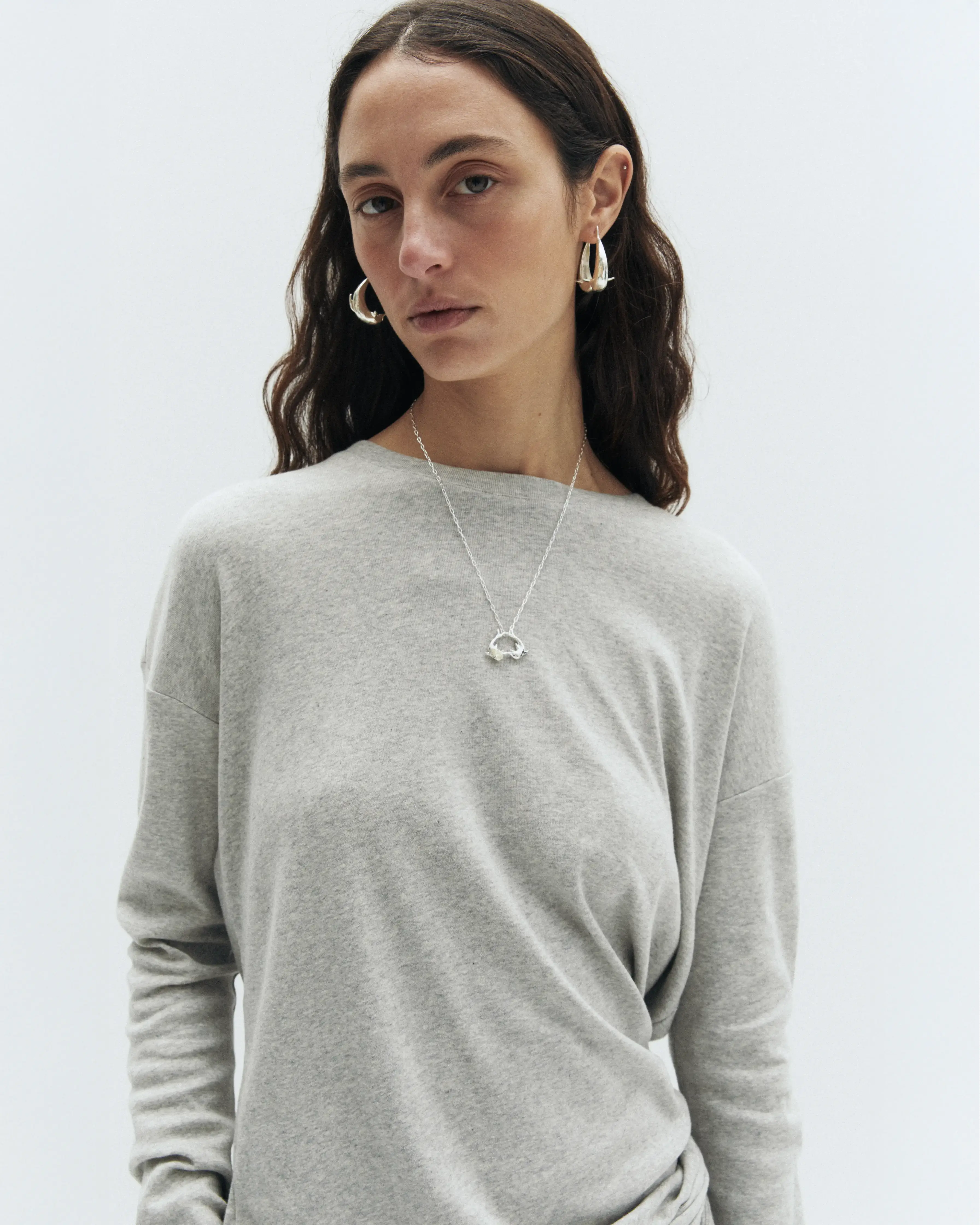Los Delfines Necklace - Image 3